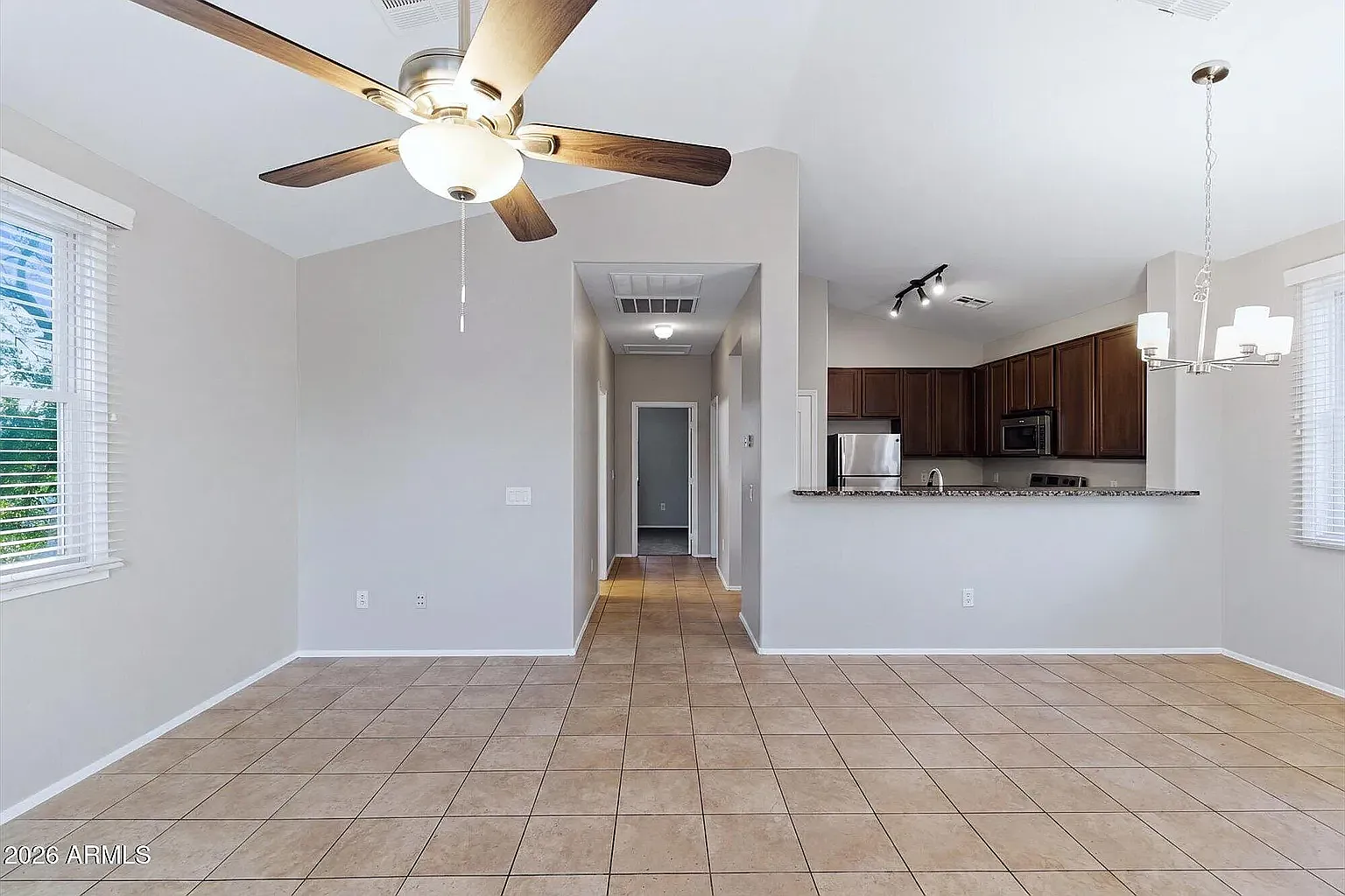 3 bed, 1228 sqft, $2,100 — Photo 4