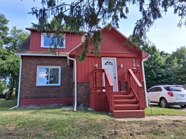 1292 Howard St N, Mount Morris, MI 48458