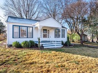 2933 NE Walnut Rd, Kansas City, MO 64117