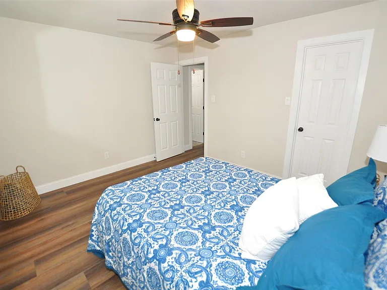 2655 Fountain View St #3 — Photo 16