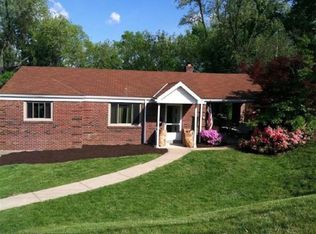 5607 Diann Dr, Pittsburgh, PA 15236