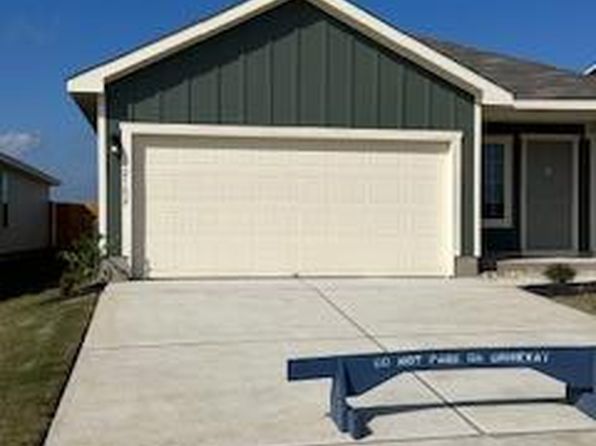 12102 Douglas Fir Cir