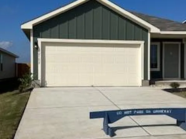 12102 Douglas Fir Cir, Mustang Ridge, TX 78610