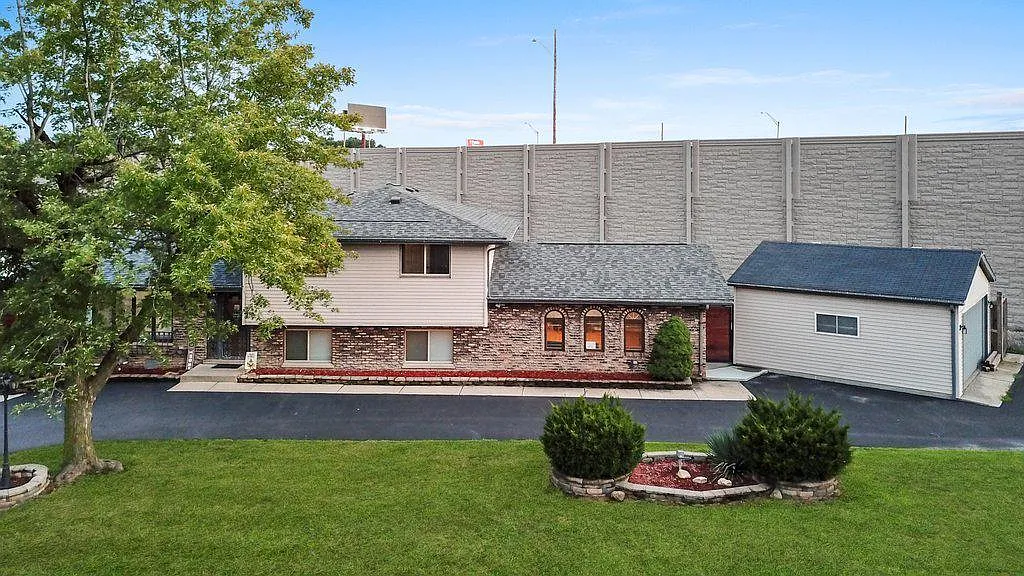 Property photo 3
