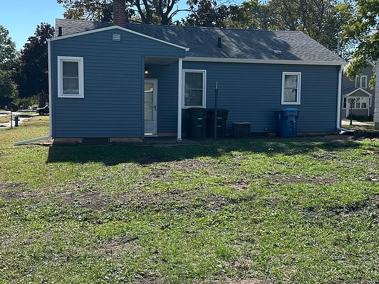 700 Kern St — Photo 2