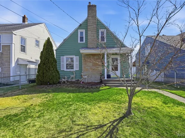 2733 Woodlawn Ave, Niagara Falls, NY 14301