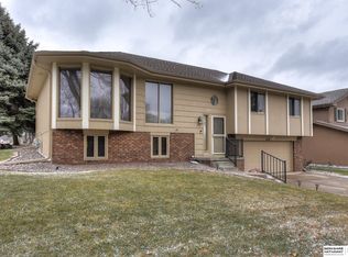 6607 S 115th St, Omaha, NE 68137