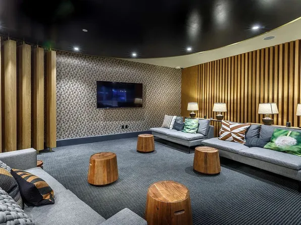 968 60th Street image 25 of 28