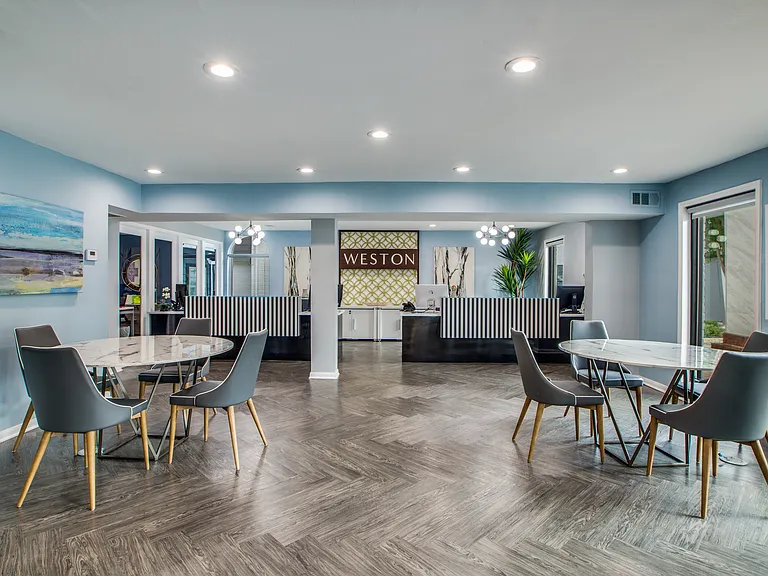 Weston Medical Center Apartments — Photo 24