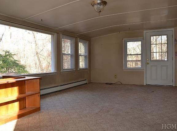 3rd image of 44 Tonetta Lake Way