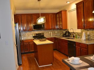 7244 Feather Run Cir, Indianapolis, IN 46237