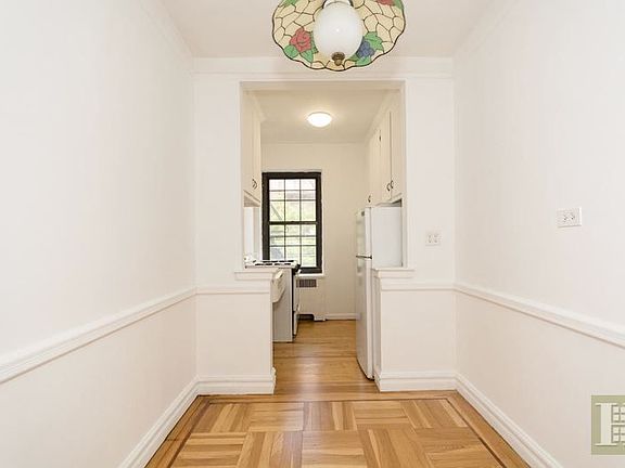 3rd image of 50 Park Ter W APT 3H