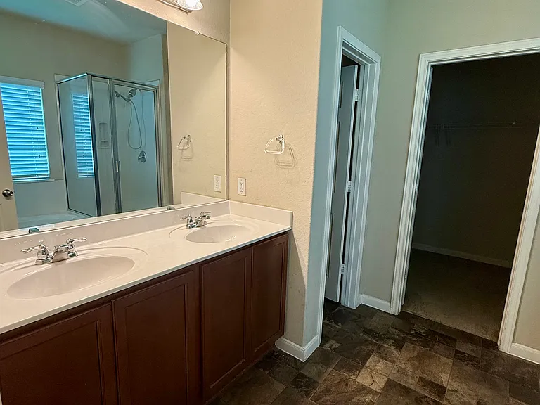 2169 Hazelwood Dr — Photo 11