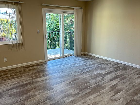 3rd image of 376 College Ave APT 9