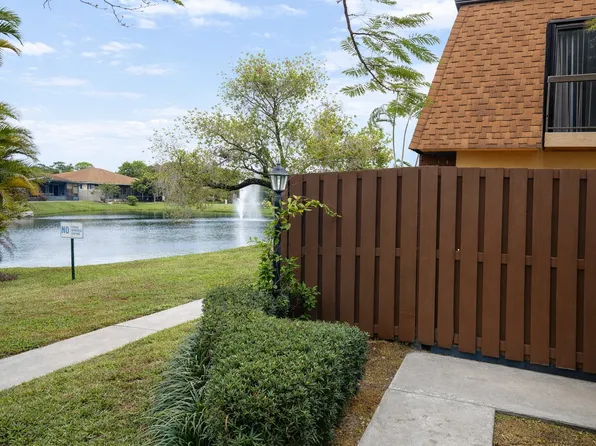 110 N Delaware Blvd APT 13C, Jupiter, FL 33458