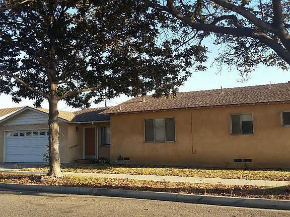 2nd image of 502 S Lucas Dr