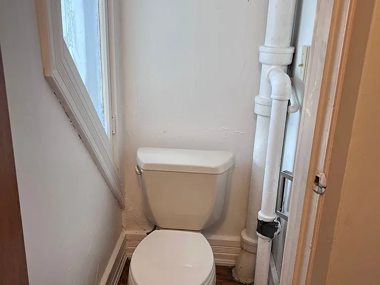 728 S 13th St — Photo 15