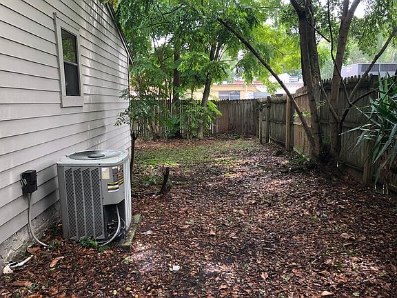 5th image of 6638 Wellington Place Ln