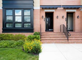 1907 Richmond Hy, Alexandria, VA 22301