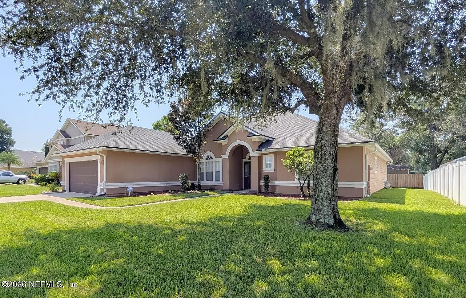 4 bed, 2.5 bath, 2889 sqft, $2,600 — Photo 1