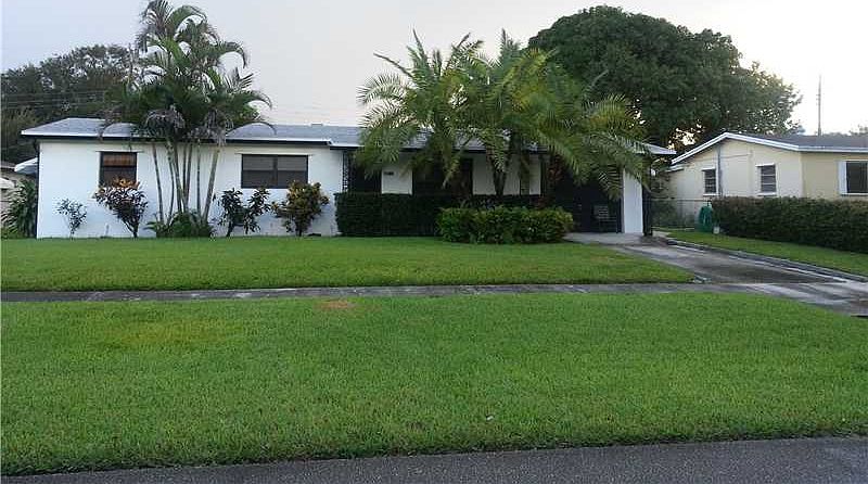 1st image of 1230 NE 207th St