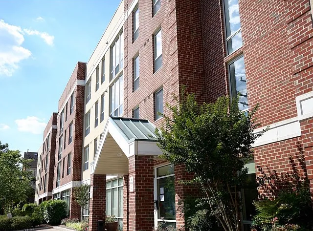 Thomas Place — Photo 14
