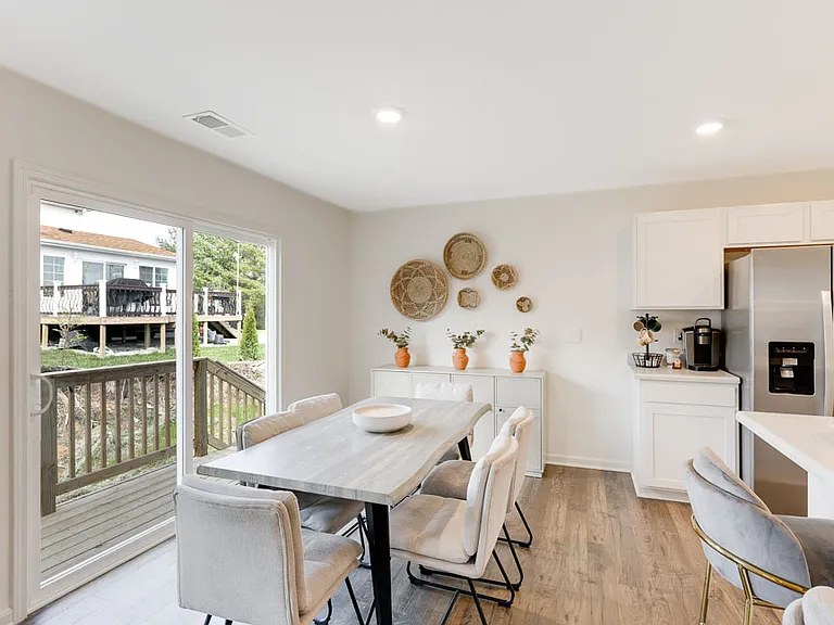 8996 Auburn Woods Rd — Photo 11
