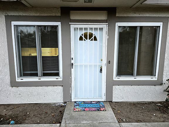 2nd image of 1604 S Campus Ave APT C