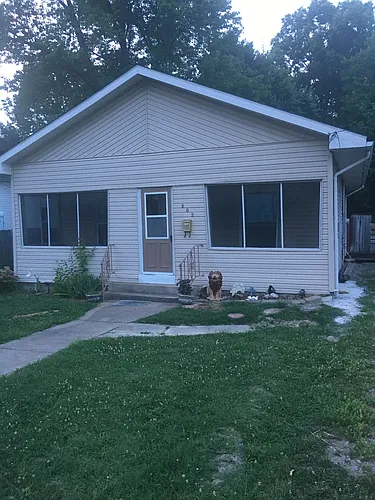 302 Elles Ave Photo 1