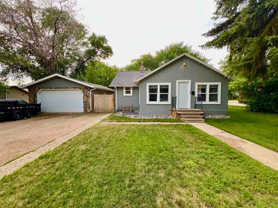 1117 8th St NW, Minot, ND, 58703