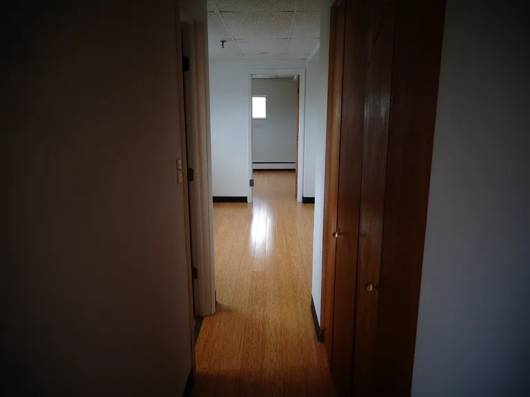 White St — Photo 17