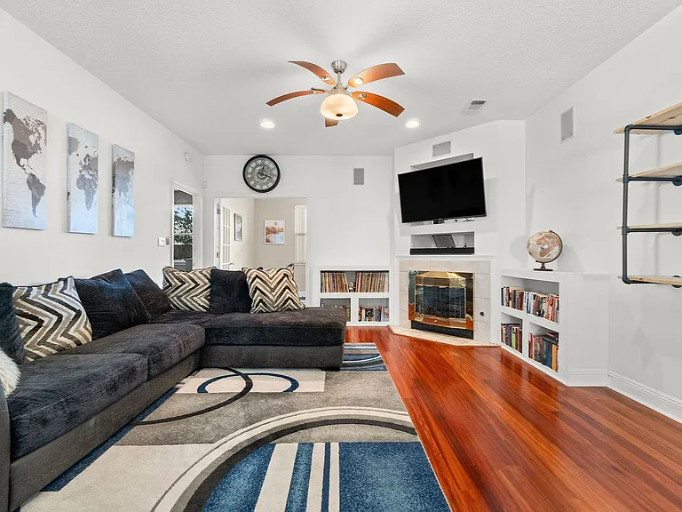 8432 Millstream Dr — Photo 6