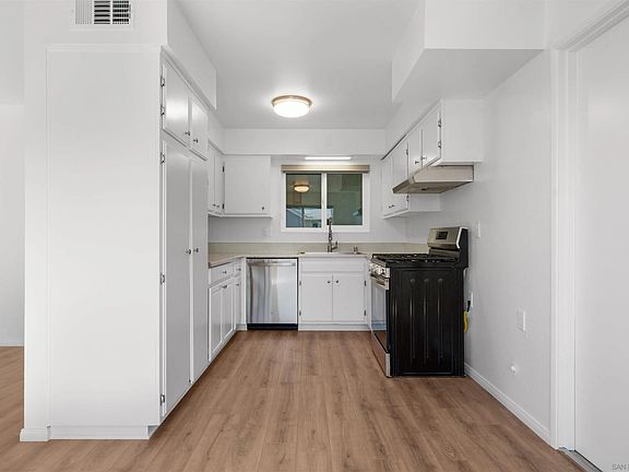 4th image of 2716 Barbour Dr