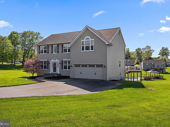 2nd image of 508 Boxwood Ct