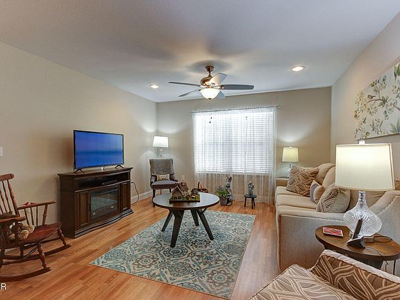3rd image of 2909 Granite Ave