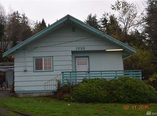 1323 Morris Ave, Raymond, WA 98577