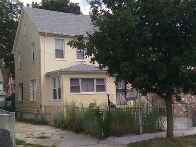 10987 203rd St, Jamaica, NY, 11412