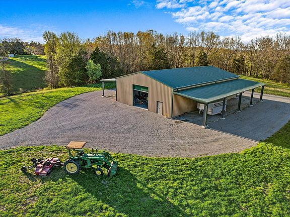 8th image of 1661 Martha Leeville Rd