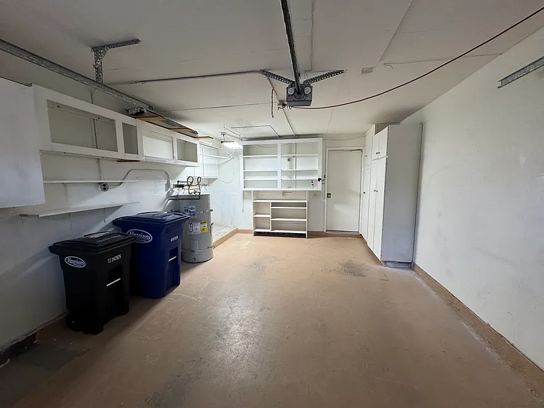 11109 Village 11 — Photo 21