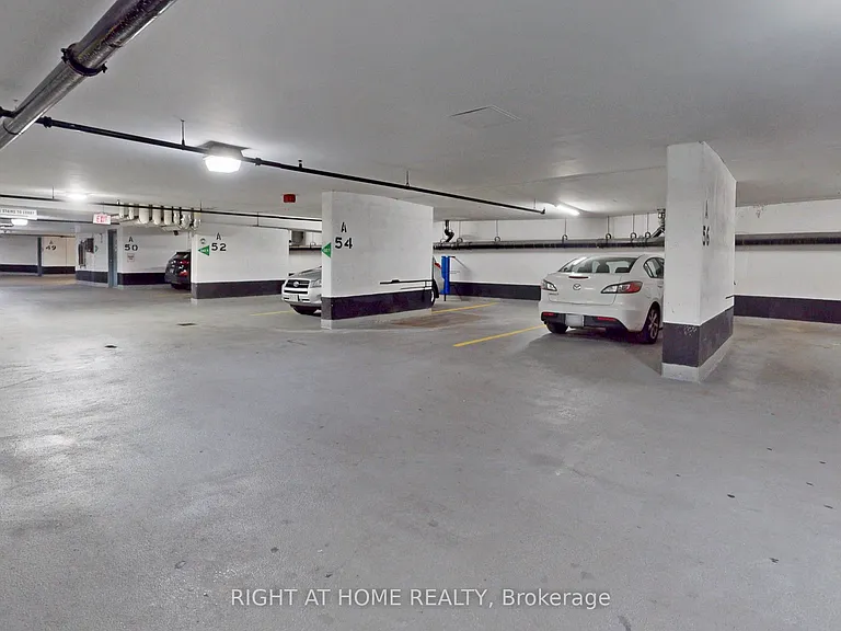 231 Fort York Blvd #2309 — Photo 39
