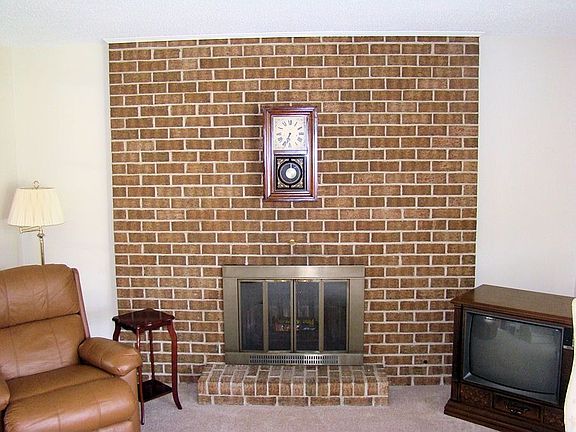 LR fireplace