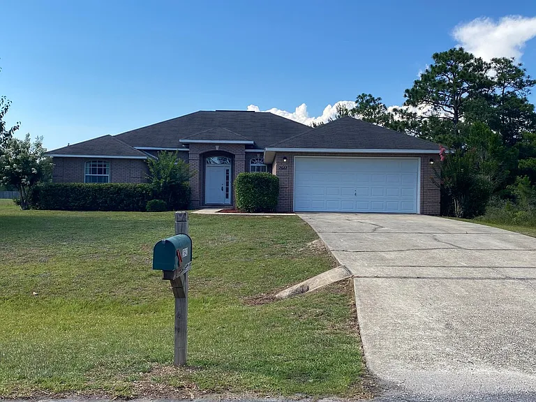 2642 Hidden Creek Dr — Photo 1