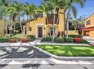 9012 Alturas St #2601, Naples, FL 34113