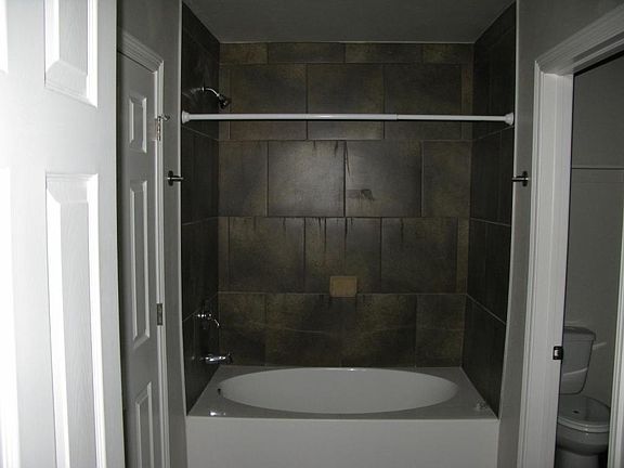 5th image of 11719 Surrey Hills Blvd