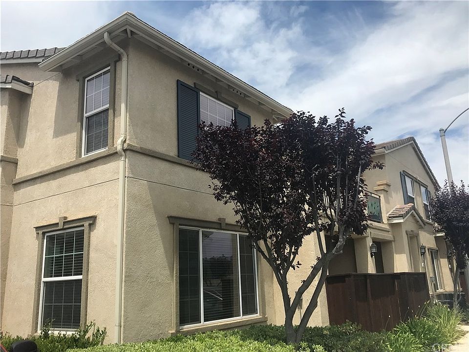1st image of 41925 Davenport Way Unit A