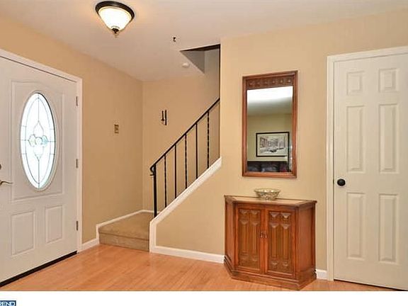 2nd image of 1307 Edwards Dr