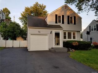 31 Roswell Rd, Cheektowaga, NY 14215