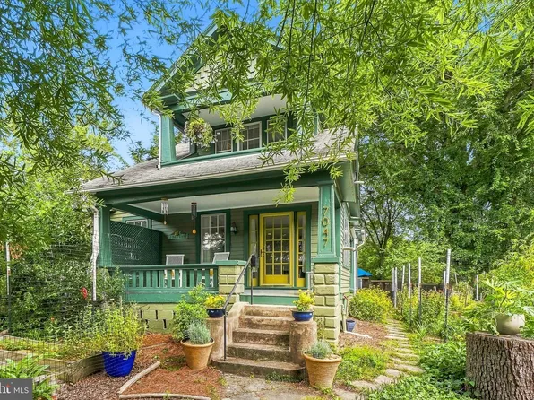 7047 Eastern Ave, Takoma Park, MD 20912
