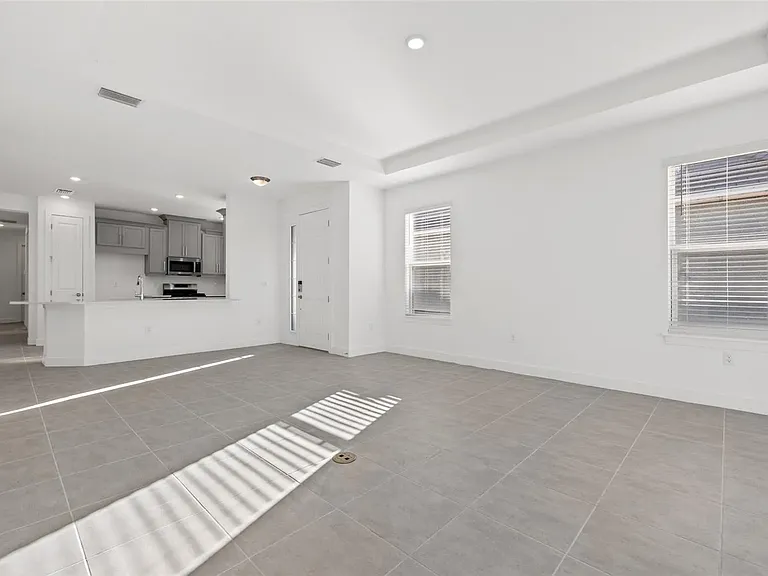 16117 Isola Pl — Photo 19