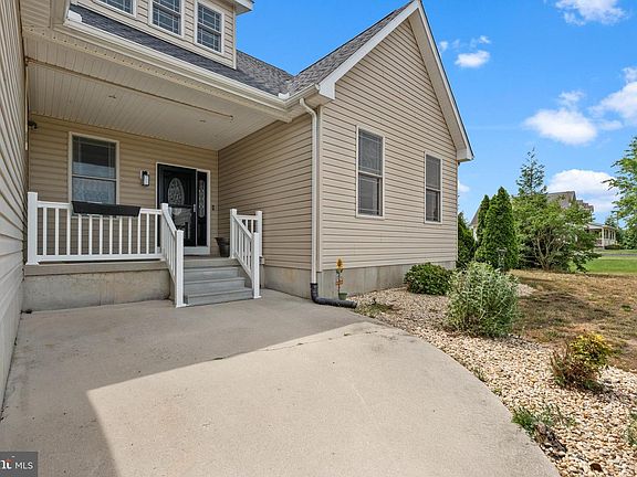 3rd image of 7736 Sugar Maple Way
